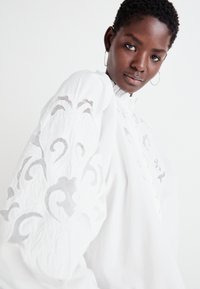 YAS YASZIMLA  - Blus - star white