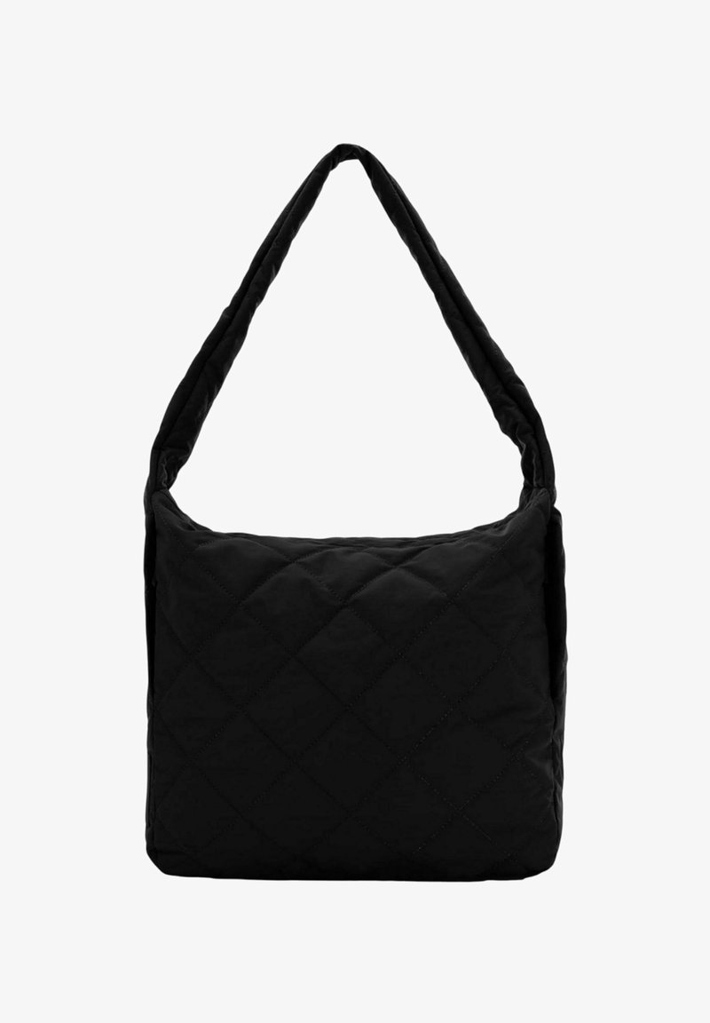 Sac à épaule noir matelassé avec une large bandoulière et une texture douce. Il présente une forme rectangulaire et un motif en losange cousu sur la surface.