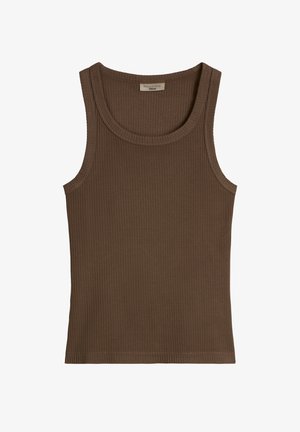 Ärmelloses braunes Ripp-Top mit rundem Ausschnitt, aus Baumwollstoff, flach auf weißem Hintergrund liegend.