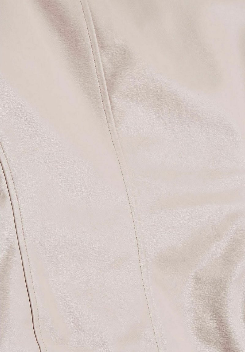 Damen Leichte Jacken | edc by Esprit Kunstlederjacke dusty nude/grau - VJ07726 Damen Leichte Jacken | edc by Esprit Kunstlederjacke dusty nude/grau - VJ07726