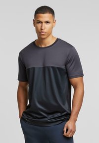 Mister Tee Basic póló - black