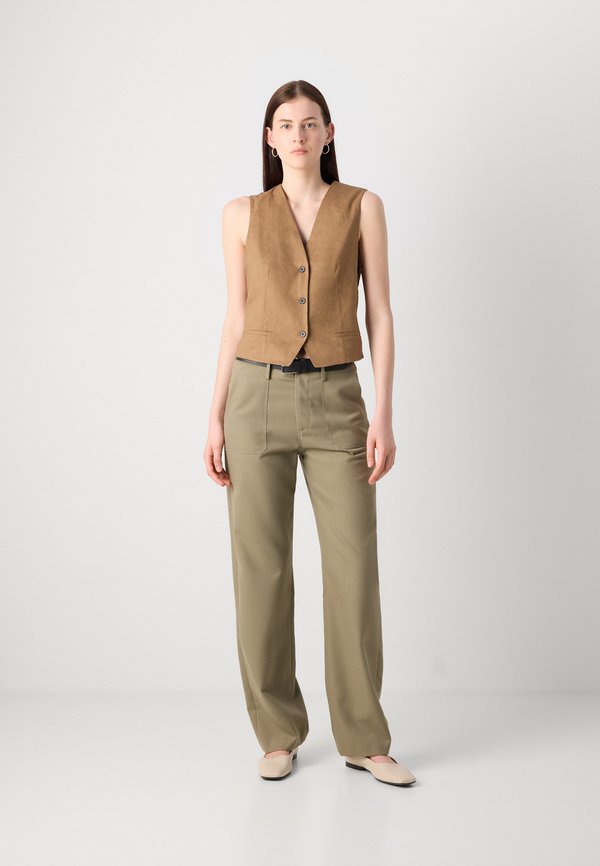 VEST GILET STYLE TAILORED LOOK BUTTONS WELT POCKETS BELT DETAIL - Waistcoat4