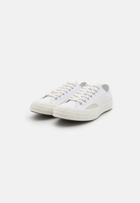 Converse CHUCK 70 UNISEX - Tenisky - white/vintage white/black