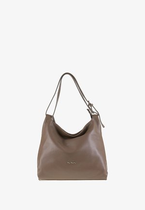 Sac hobo en cuir brun avec une surface texturée, une forme courbée et une seule bandoulière, arborant un petit logo métallique à l'avant.