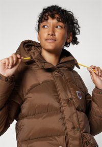 Fjällräven EXPEDITION DOWN LITE JACKET W - Gewatteerde jas - dark oak