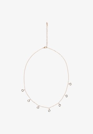 Hienosti kaunis kultaketju, jossa on kuusi pientä kuusikulmaista riipusta, jotka on tasaisesti jaettu ketjun varrelle, sekä säädettävä lukko.