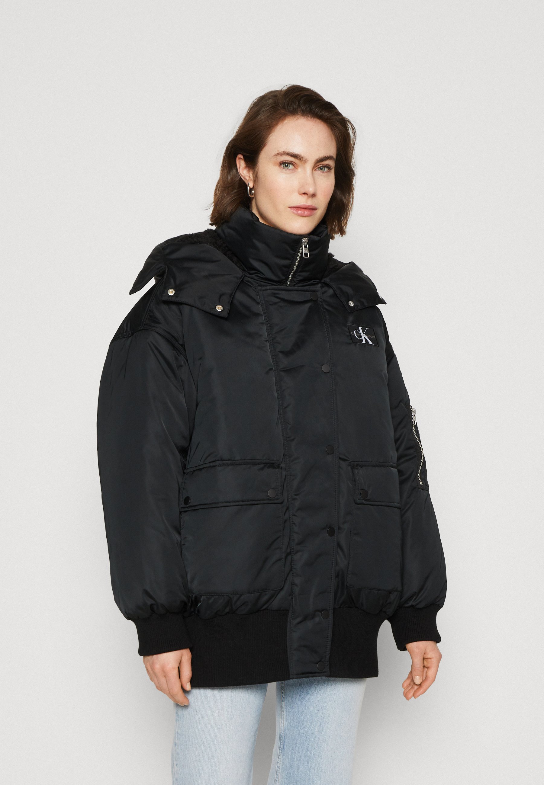 Calvin Klein Jeans ARCHIVAL OVERSIZED HOODED BOMBER Wintermantel Calvin Klein Jeans ARCHIVAL OVERSIZED HOODED BOMBER Wintermantel
