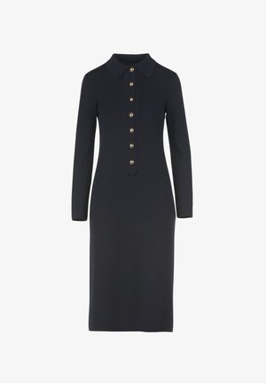 Rochie midi cu mânecă lungă de culoare bleumarin, cu un guler ascuțit și o rând vertical de șapte butoane aurii pe față.