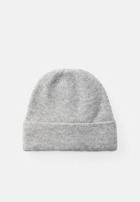 Beanie grigio in maglia realizzato in materiale morbido, con risvolto e corona senza cuciture, finitura testurizzata e senza motivi visibili.