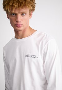 Ellesse QUINZANO - Hosszú ujjú felső - white