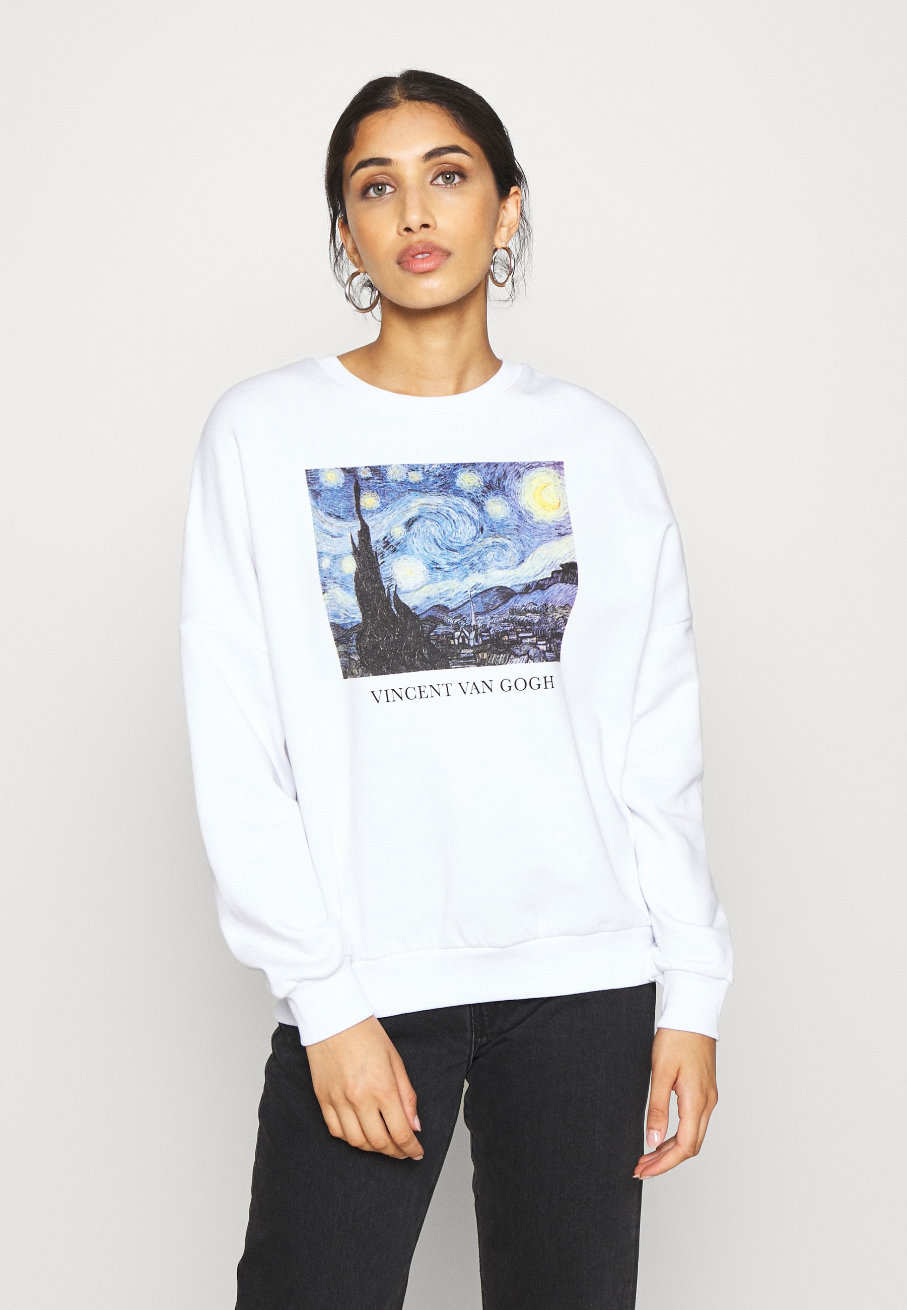 oversized sweatshirt white