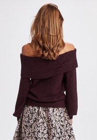 Nümph Stickad tröja - dark purple