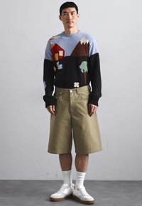 MOSCHINO TAPE - Shorts - green