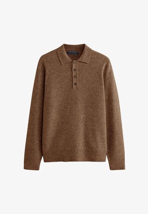 Bruine geribde trui met een kraag in polostijl, met vier knopen en lange mouwen. Zachte textuur, relaxte pasvorm en een effen kleur.