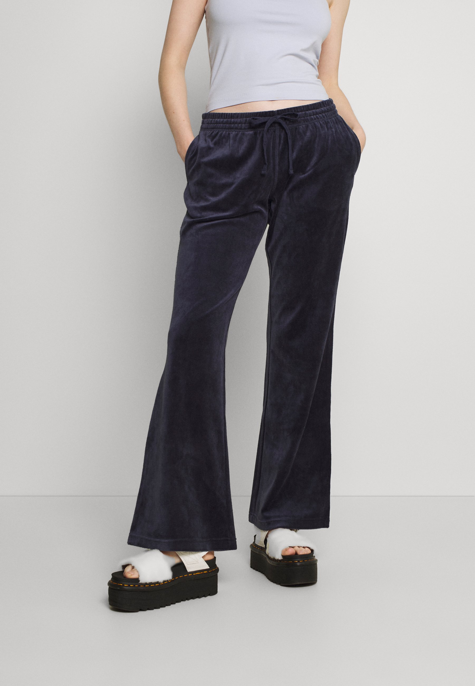 Weekday ROXANNA TROUSERS - Trousers 
