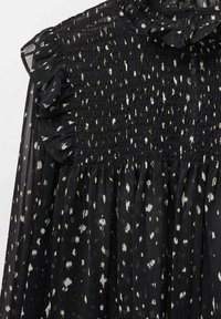 Mango Blouse - black