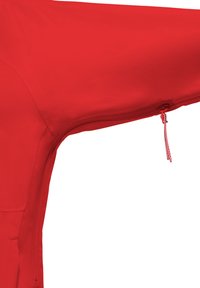 Roter Stoffärmel mit Reißverschluss und Zugkordel entlang der inneren Armsaumnaht an einer Jacke oder einem Oberbekleidungsstück.