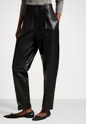 PLEATED LEATHER PANT - Lederhose - black