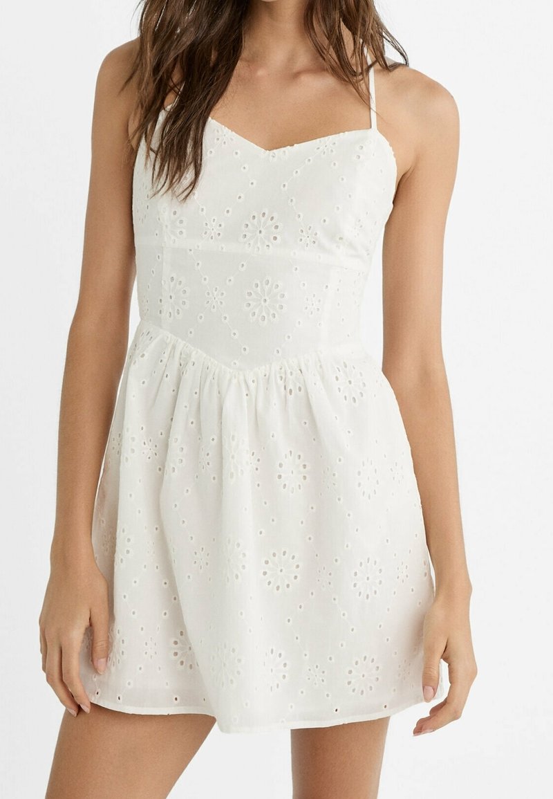 Stradivarius Robe de jour - white