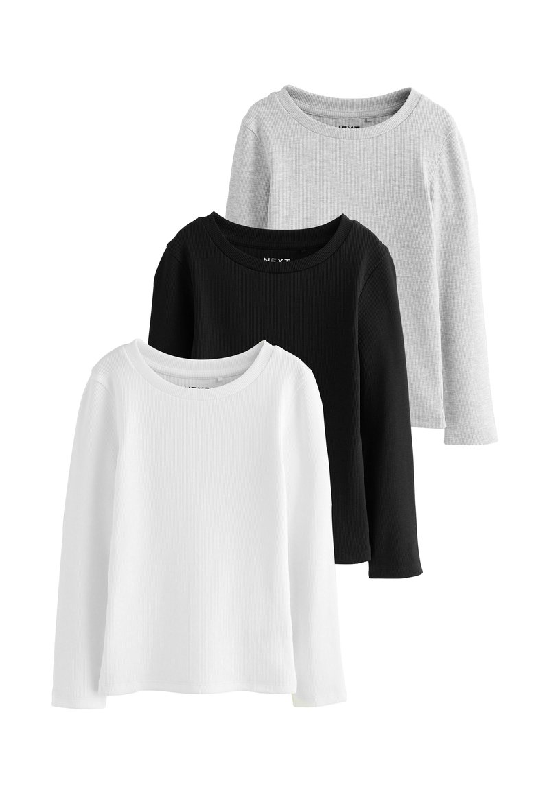 Drie lange mouwen T-shirts met ronde hals in wit, zwart en lichtgrijs ribstof, met een relaxte pasvorm en genaaide naden.