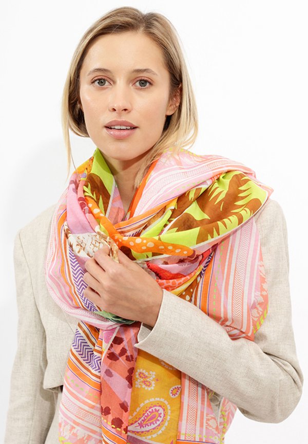 EDLER EYECATCHER- MIT PLAKATIVEM PEACHY PRINT - Schal - orange