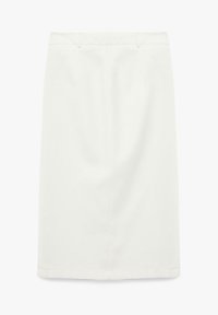 Witte knielange rok van gladde stof. Heeft een rechte vorm, een verborgen rits en subtiele zijnaden voor een nette afwerking.