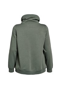 Zelená mikina s dlouhým rukávem a vysokým splývavým límcem, vystavená zezadu, která ukazuje svůj minimalistický design.