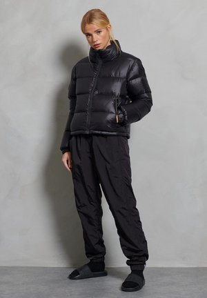 LUXE ALPINE - Down jacket - black