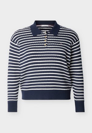 Polo tricotat cu dungi orizontale albastre închis și albe, cu mâneci lungi, textură tip plasă, nasturi aurii și guler și manșete solide albastre închis.