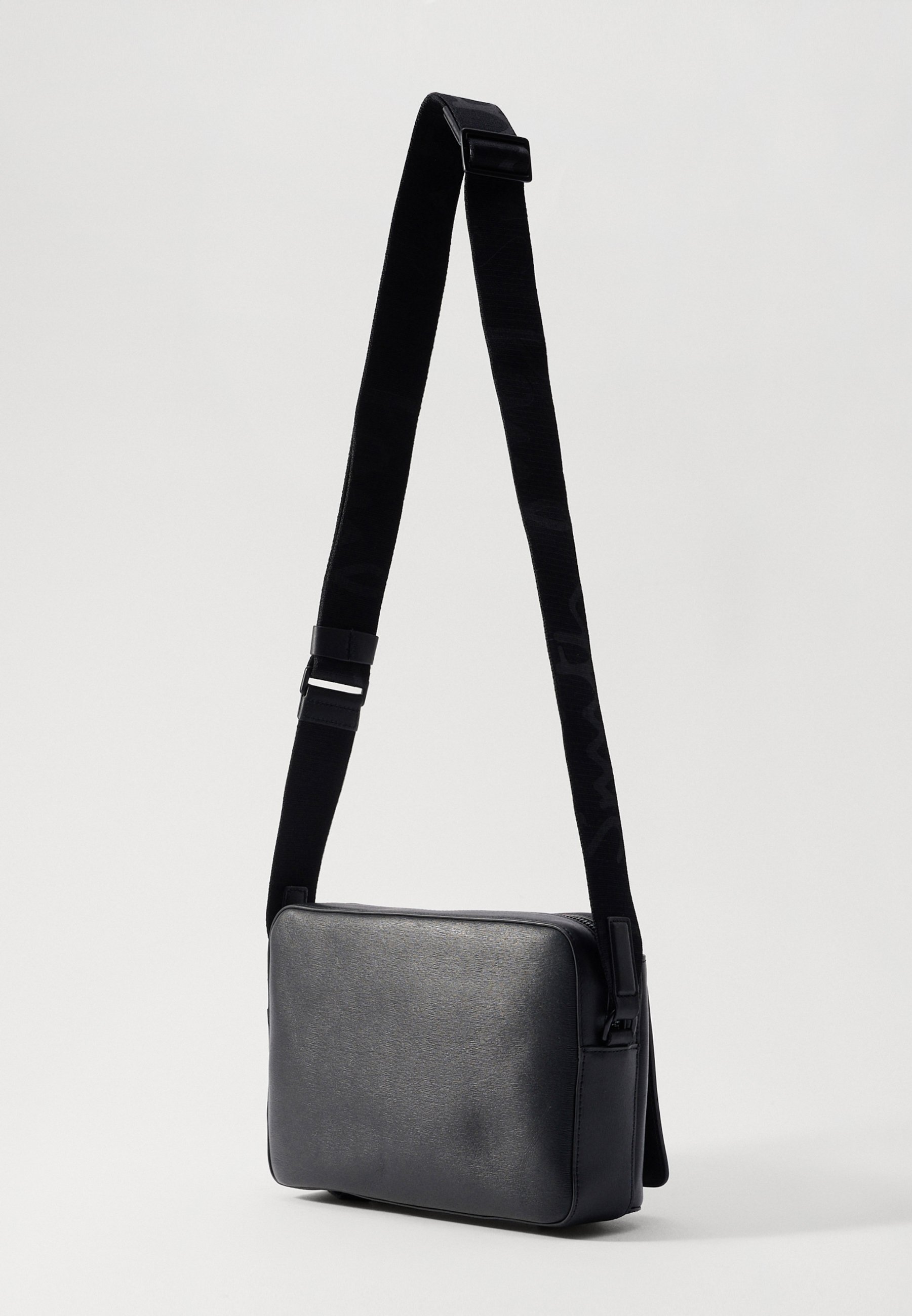 Paul Smith MESSENGER UNISEX - Cross body bag - black - Zalando.co.uk