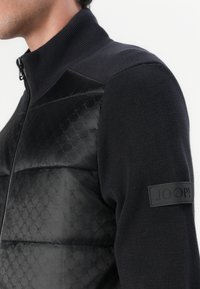 JOOP! HANNORO czarny