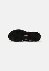 Skechers SQUAD  - Sportcipő - navy