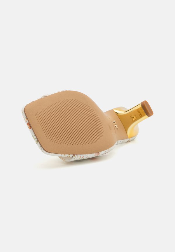 SOPHISTICATION PILLOW WALK - Heeled mules3