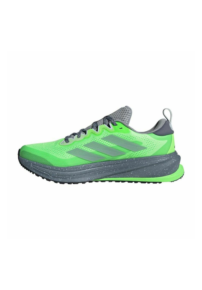 Chaussures de course avec un dessus en maille vert vif, accents gris et semelle intermédiaire gris moucheté. Semelle texturée pour une meilleure adhérence et soutien.