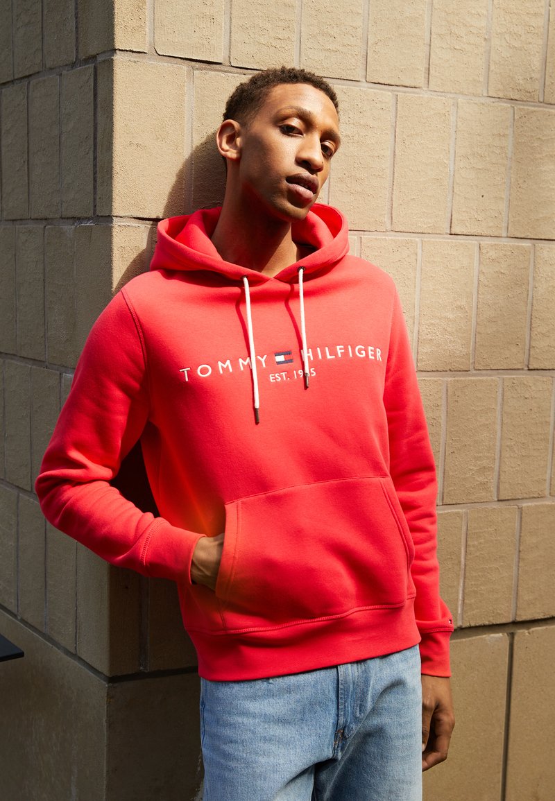 Tommy Hilfiger LOGO HOODY - Sweatshirt com capuz - red alert