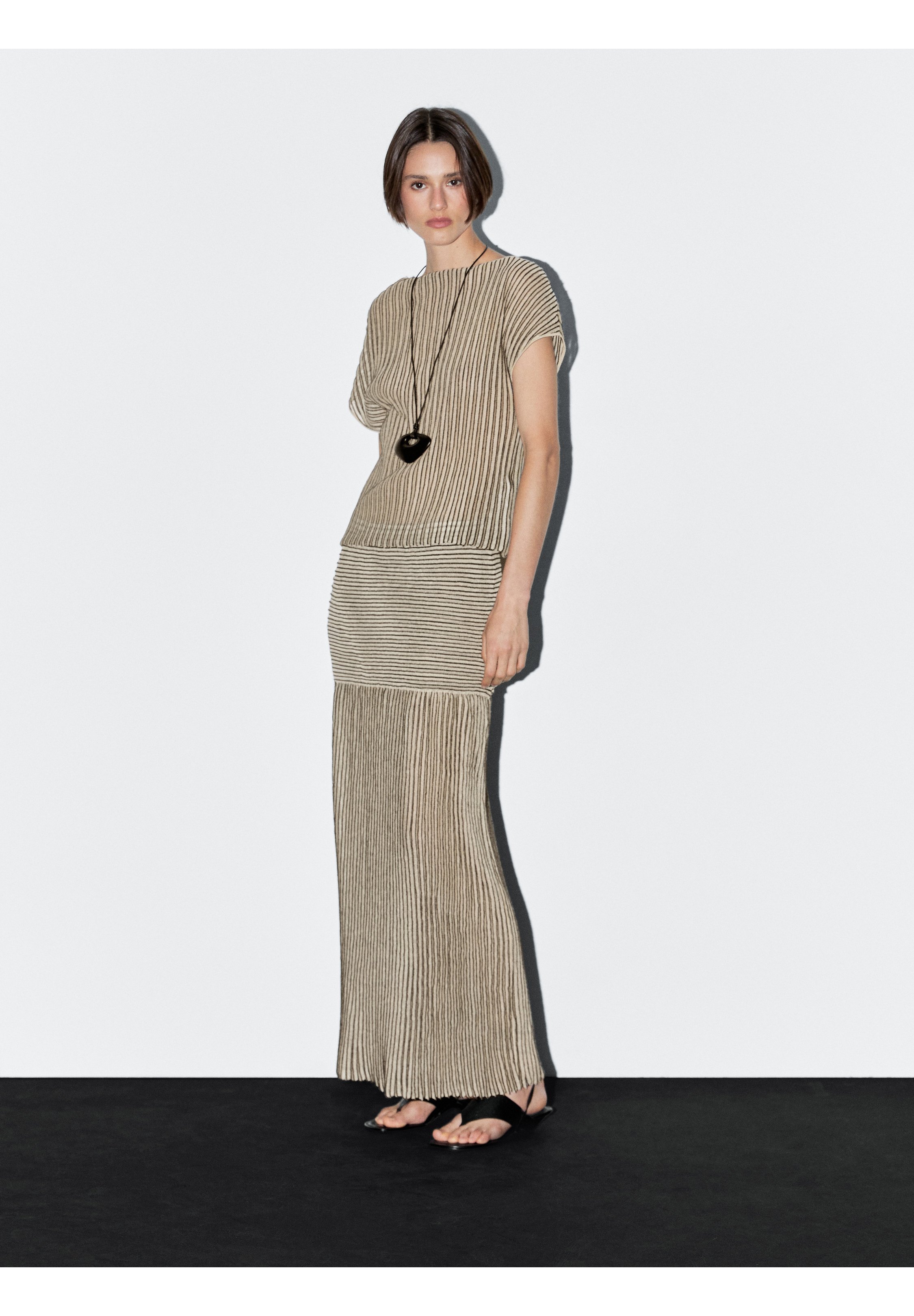 Massimo Dutti WITH FLECKED DETAIL - Maxi skirt - beige - Zalando