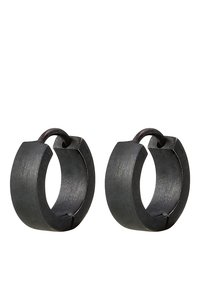 Cercei inelari negri, mat, cu o formă circulară. Realizați din metal texturat, având un închizător simplu pentru asigurare.