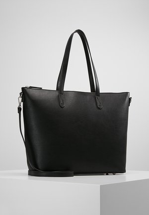 Zwarte leren tote bag met een gestructureerd ontwerp, voorzien van dubbele handvatten, een verwijderbare schouderband en een soepele textuur.