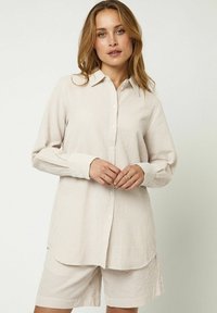 ELASSU - Overhemdblouse - warm sand