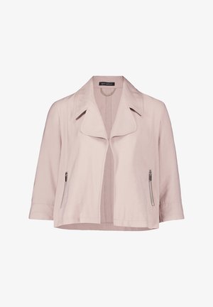 Veste courte rose clair avec un col cranté, deux poches zippées et une texture lisse. Présente une coupe droite et des manches décontractées.