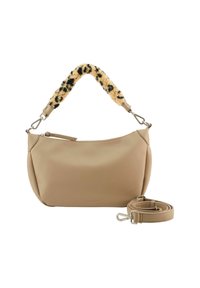 Sac à main en cuir beige avec une bandoulière en fourrure à motif léopard détachable et une bandoulière beige ajustable supplémentaire enroulée à côté.