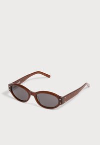 Sélectionné, dark brown