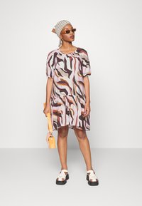 JDY Petite JDYCAMILLE LIFE DRESS - Vestido de dia - cloud dancer