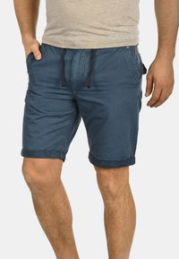 Blend - BHCLAUDIO - Shorts - metallic grey Miniatuurafbeelding 1