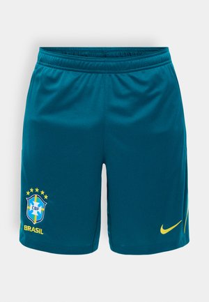 Pantaloni scurți sportivi teal cu talie elastică, emblema federației de fotbal din Brazilia pe piciorul stâng și sigla galbenă Nike pe piciorul drept.
