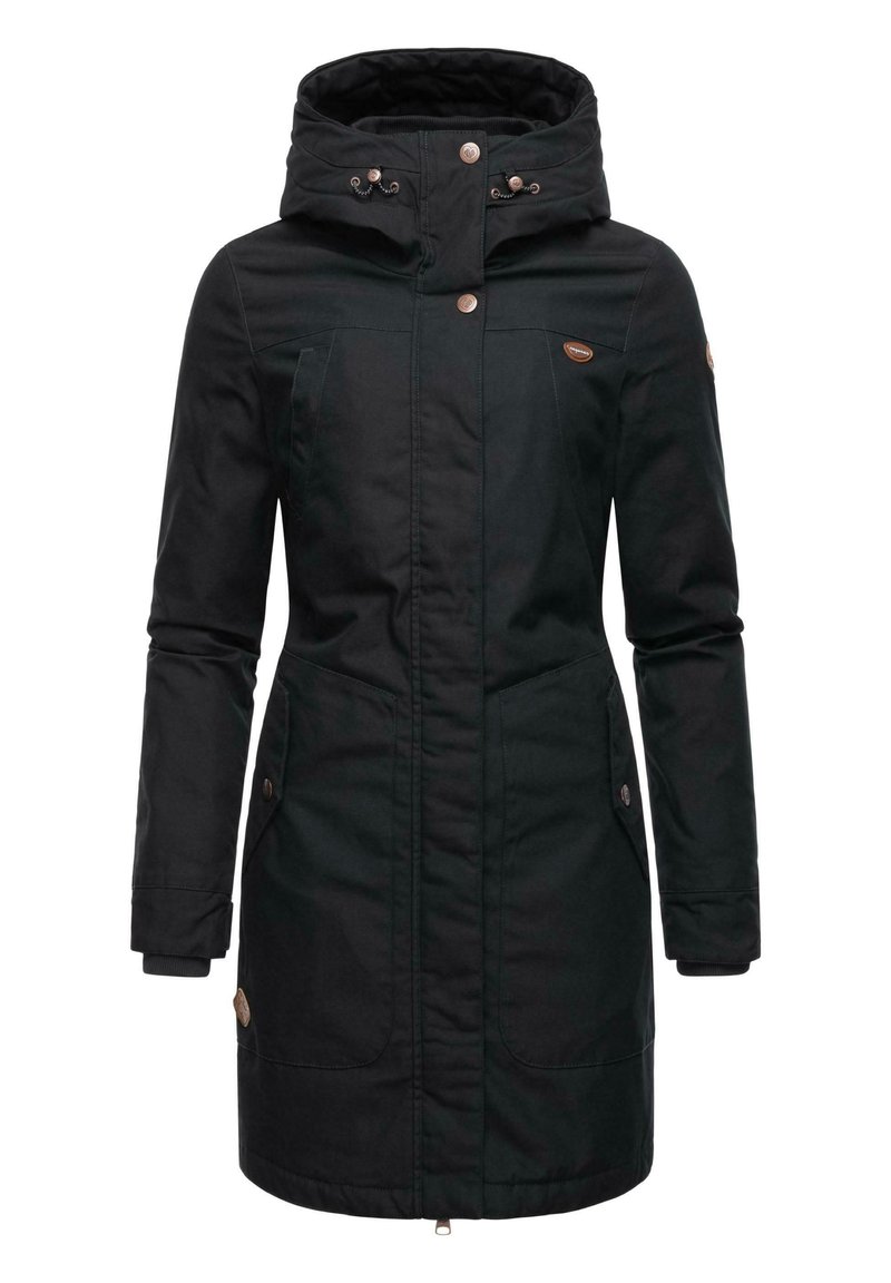 Svart midtlång kappa med huva, som har to frontlommer, knappeprydelser og glidelås. Laget av et strukturert og slitesterkt stoff.