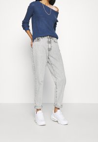 Missguided Stickad tröja - blue