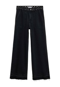 Črne široke-denim hlače z raztrganimi robovi, opremljene z pasom z srebrnimi okovji in dvema sprednjima žepoma, narejene iz trpežnega materiala.