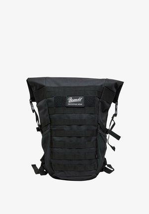 Melna mugursoma, izgatavota no izturīga auduma, ar rullēšanas augšu, daudzām horizontālām siksnām, sieta sānu kabatām un regulējamām siksnām.