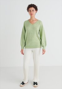 Vero Moda VMLEAF - Pulover - forest shade